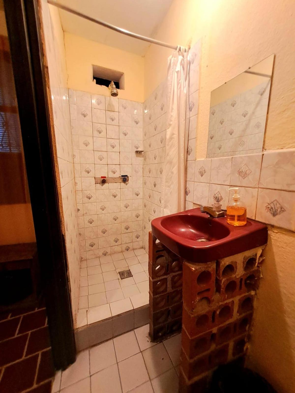 Hotel El Pasaje 危地马拉安地瓜 外观 照片