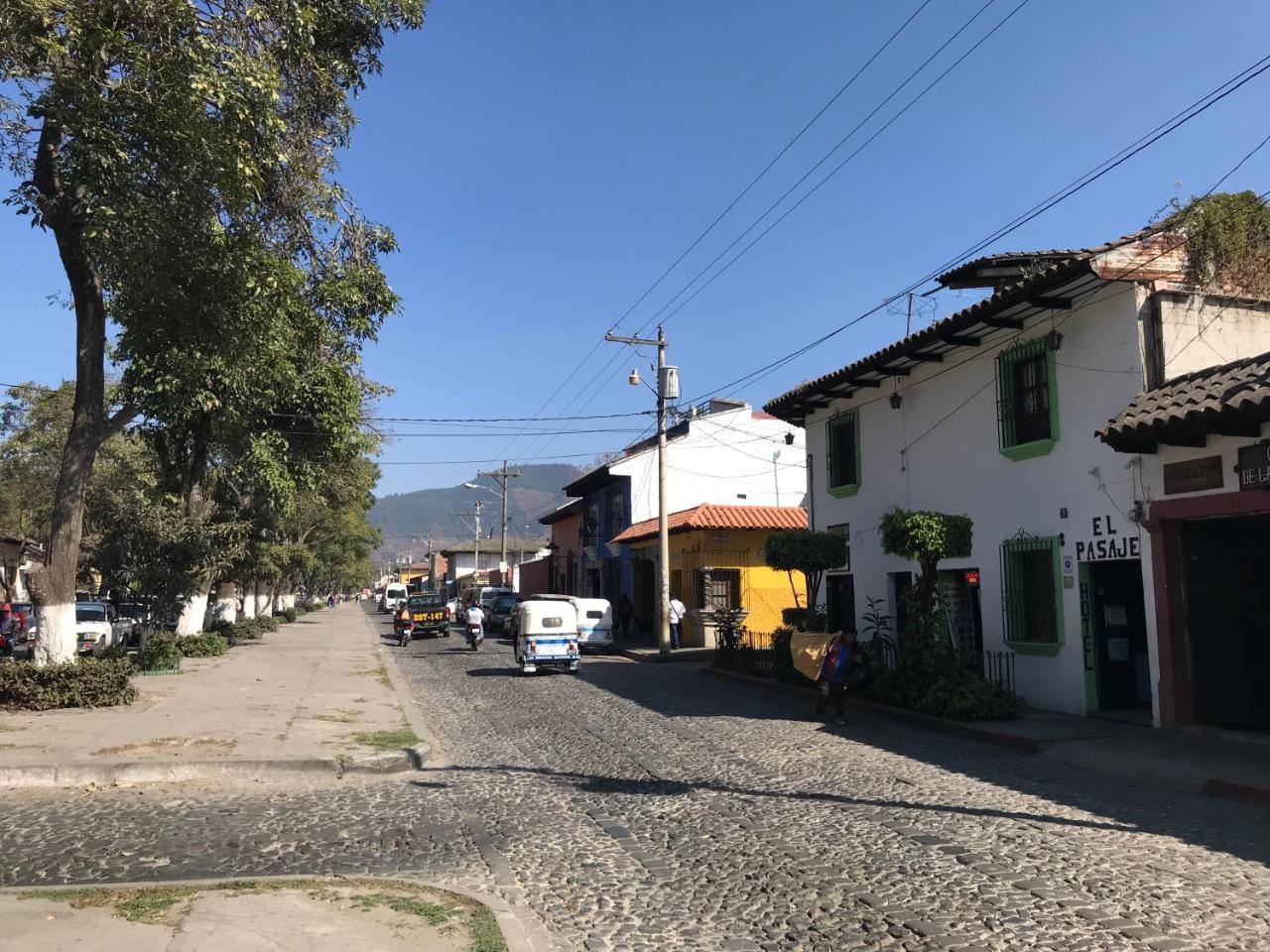 Hotel El Pasaje 危地马拉安地瓜 外观 照片